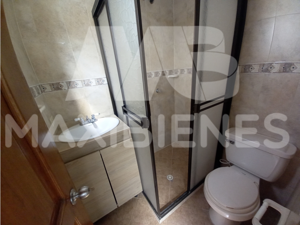APARTAMENTO EN ARRIENDO EN EL SECTOR DE FLORESTA — foto 4