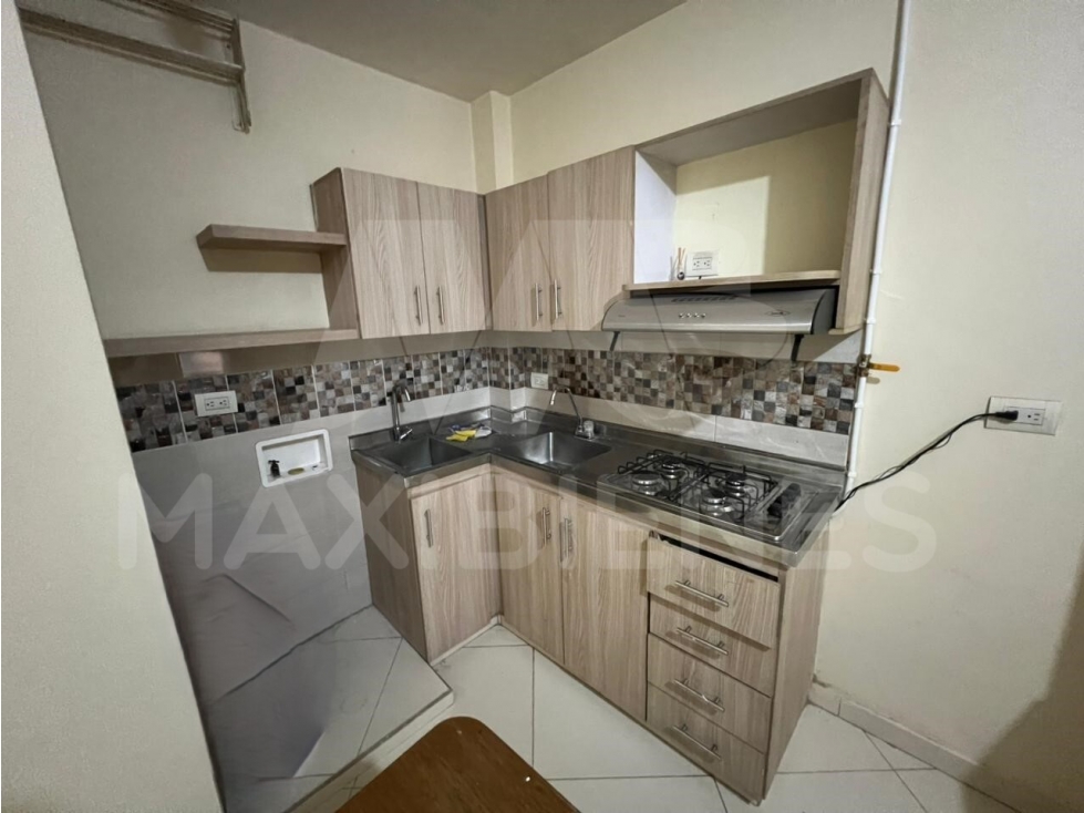 APARTAESTUDIO EN ARRIENDO EN EL SECTOR DE LA FLORESTA — foto 3