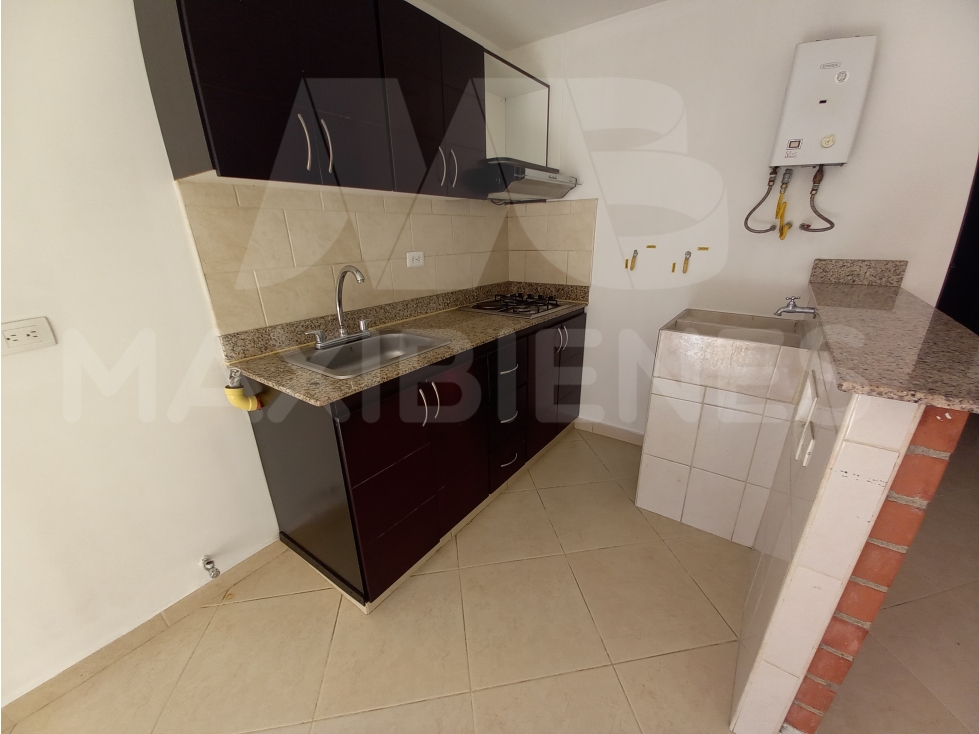 APARTAESTUDIO EN ARRIENDO EN EL SECTOR DE LA FLORESTA — foto 3
