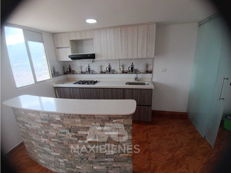 APARTAMENTO PARA ARRIENDO UBICADO EN BELLO — foto 2