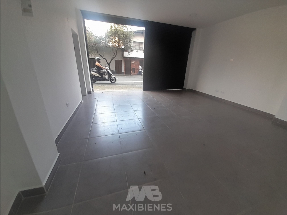 LOCAL PARA ARRIENDO UBICADO EN EDIFICIO MALIBU, BELLO