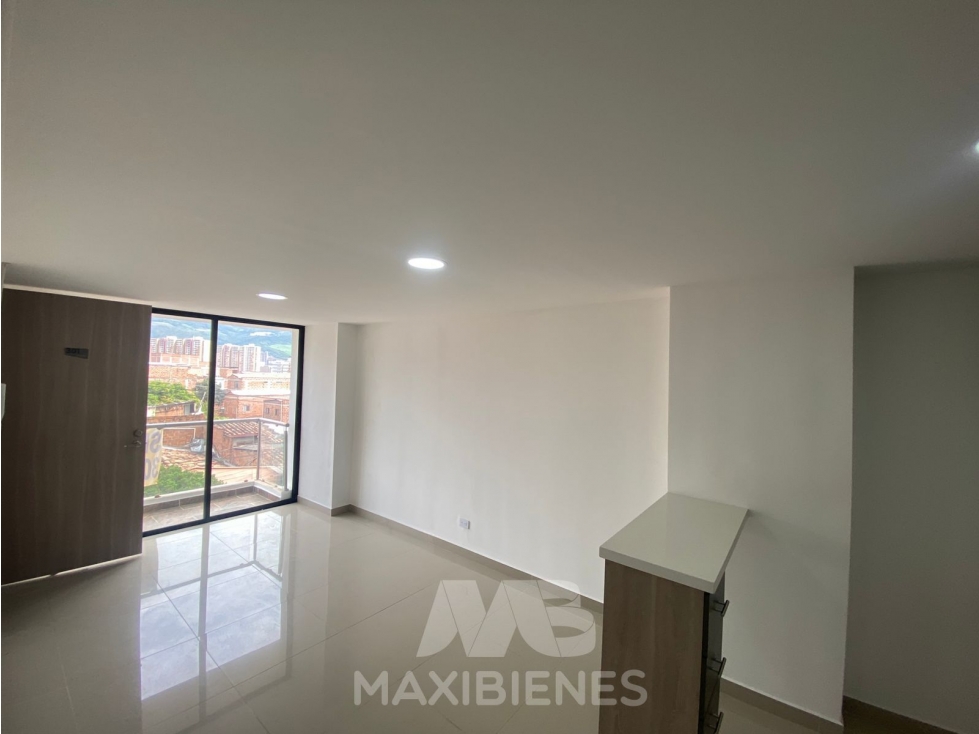 APARTAMENTO PARA ARRIENDO UNIDAD RESIDENCIAL SKY PH, BELLO