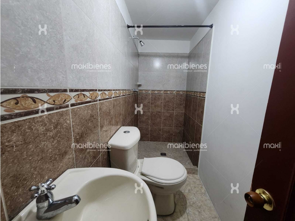 CASA DISPONIBLE PARA ARRIENDO CABAÑAS, BELLO — foto 5