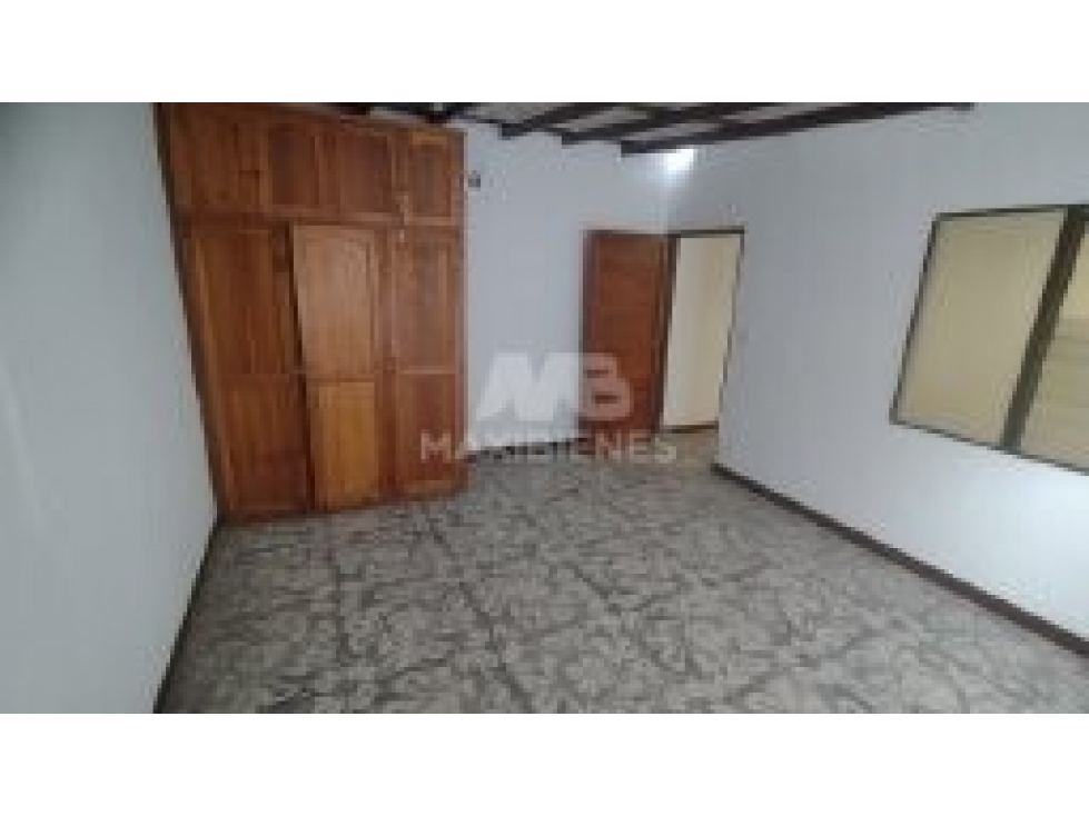 LOCAL PARA ARRIENDO UBICADO EN BELLO - 3