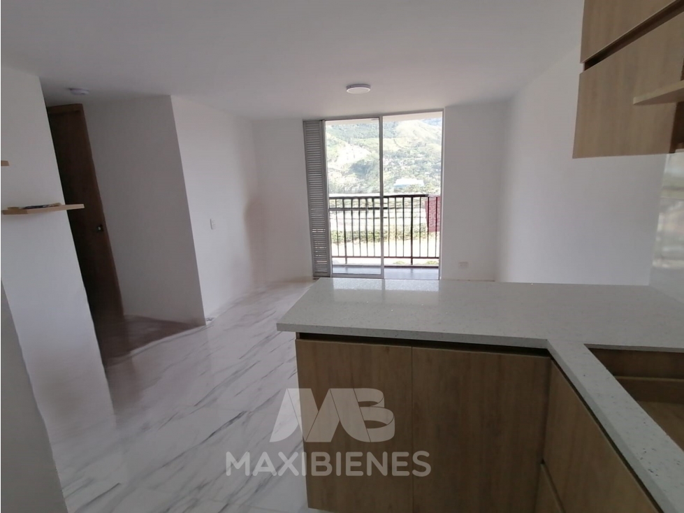 SE ARRIENDA APARTAMENTO EN BELLO — foto 2