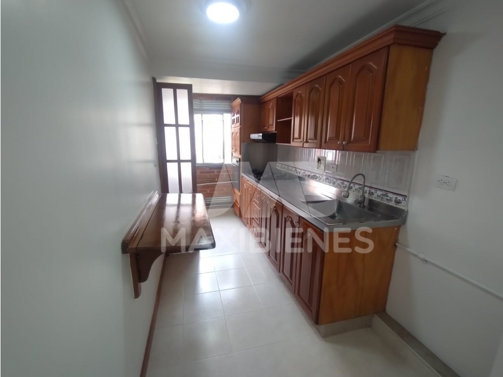 APARTAESTUDIO EN ARRIENDO EN EL SECTOR DE LA FLORESTA — foto 2