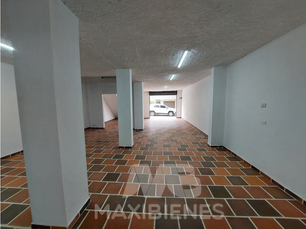 LOCAL PARA ARRIENDO UBICADO EN COPACABANA - 2