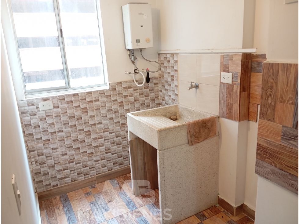 APARTAMENTO PARA ARRIENDO UBICADO EN BELLO — foto 3