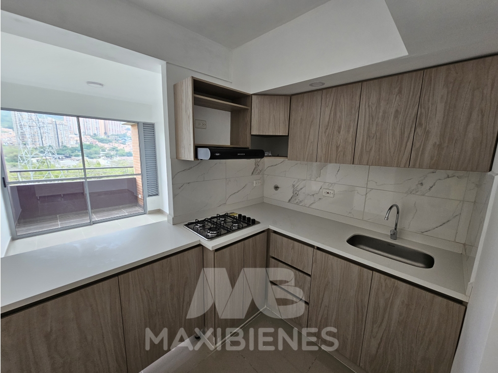 APARTAMENTO PARA ARRIENDO UBICADO EN BELLO — foto 2