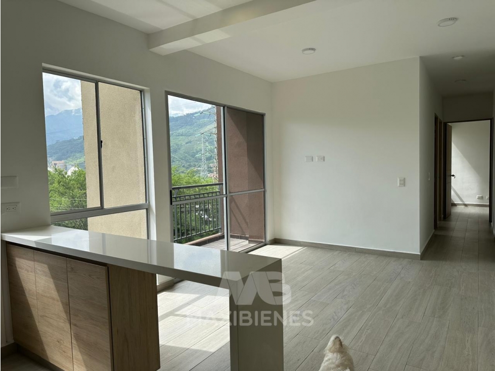 APARTAMENTO PARA ARRIENDO UBICADO EN BELLO — foto 5