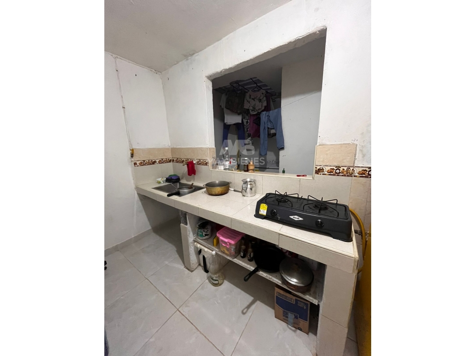 APARTAMENTO EN VENTA SECTOR MANRIQUE — foto 2