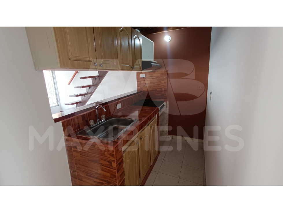 APARTAESTUDIO EN ARRIENDO EN EL SECTOR DE FLORESTA — foto 3