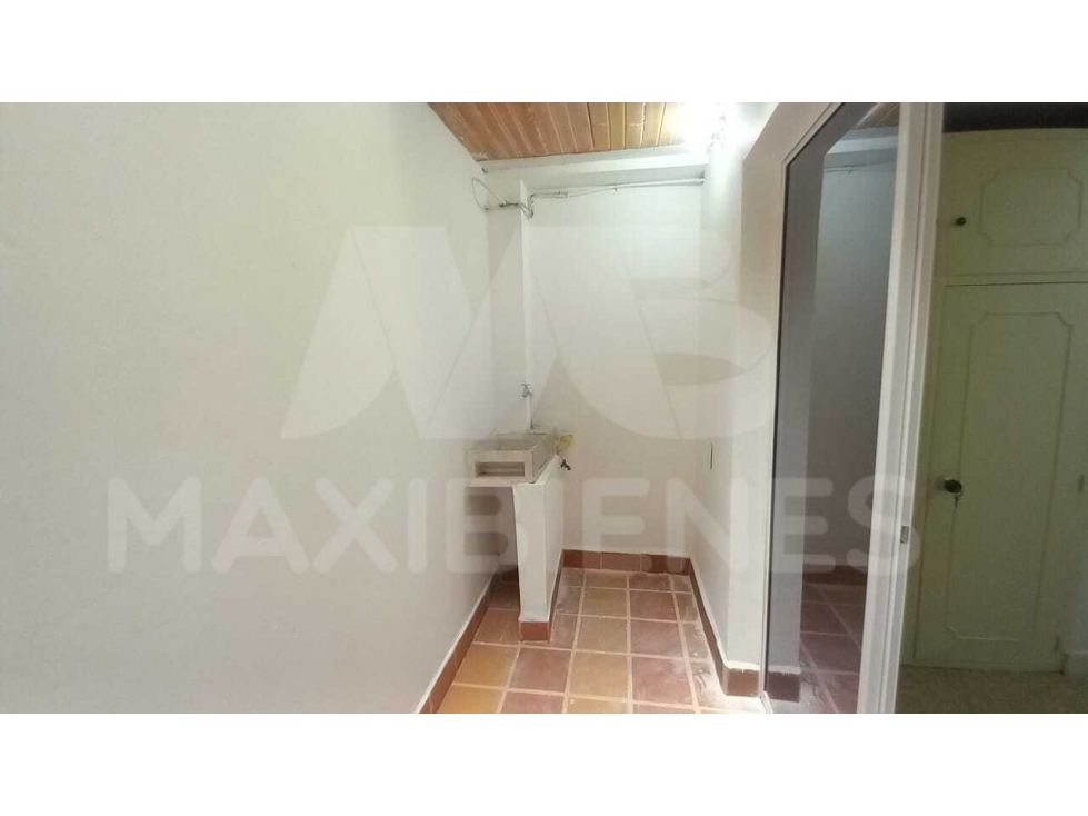 APARTAMENTO EN ARRIENDO EN EL SECTOR DE SAN JAVIER — foto 4