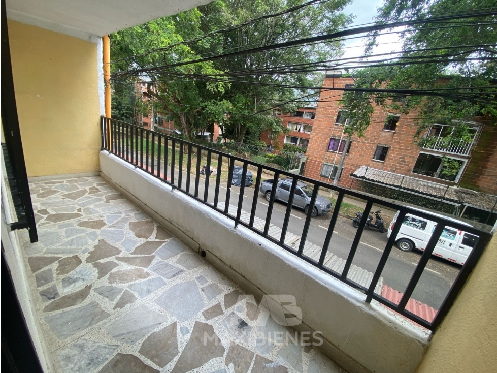 APARTAMENTO PARA ARRIENDO UBICADO EN BELLO — foto 2