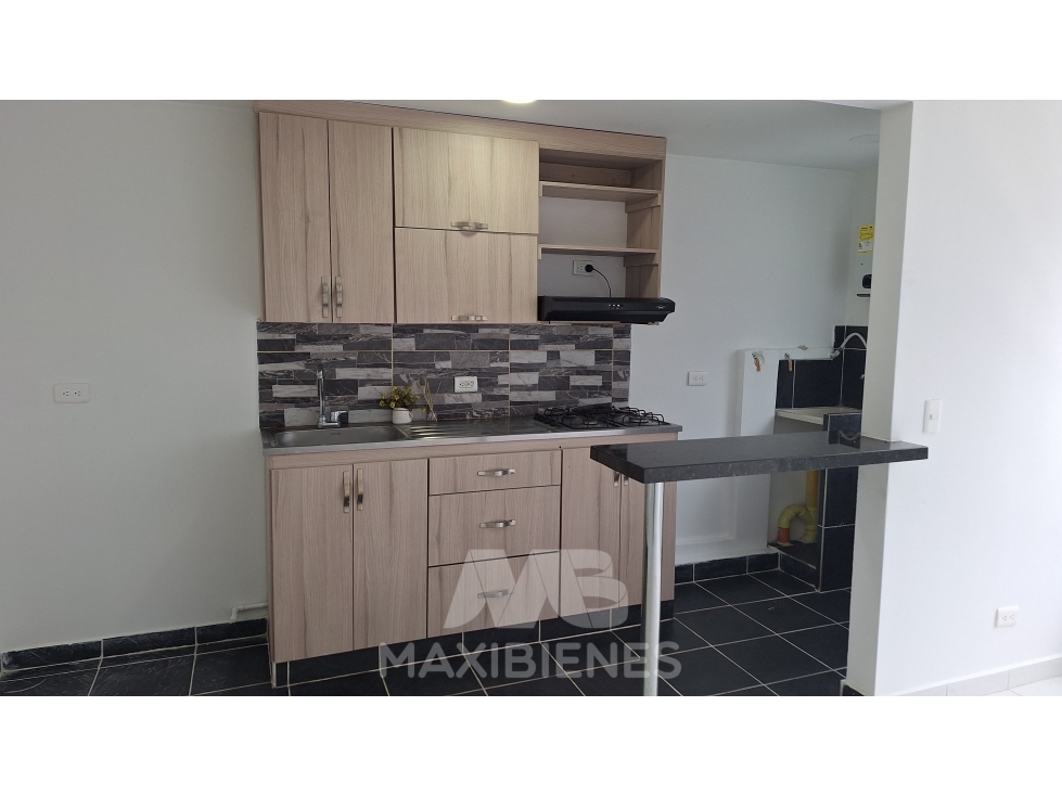 APARTAMENTO PARA ARRIENDO UBICADO EN BELLO — foto 2