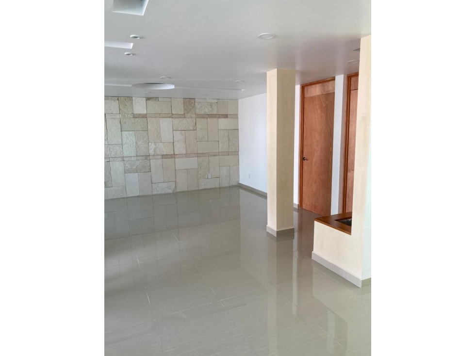Hermosa casa residencial en Zona Plateada en venta, 225 m2 — foto 4