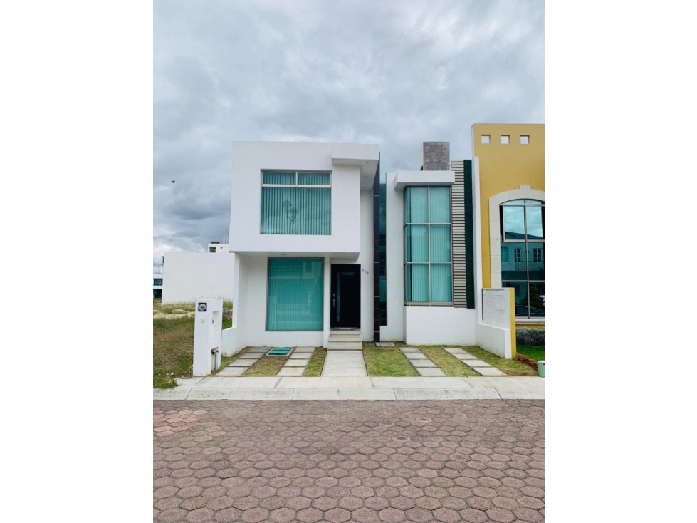 Se vende hermosa casa en La Herradura - 1