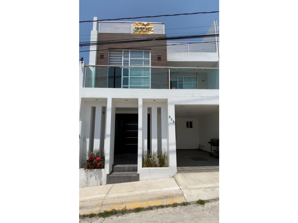 Hermosa casa de 3 recámaras, 210m2 de construcción, Pachuca