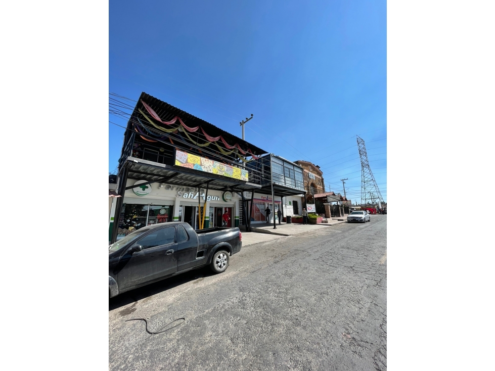 Local comercial con terraza de 170m2 en renta, Cd. Sahagún, Hidalgo - 3