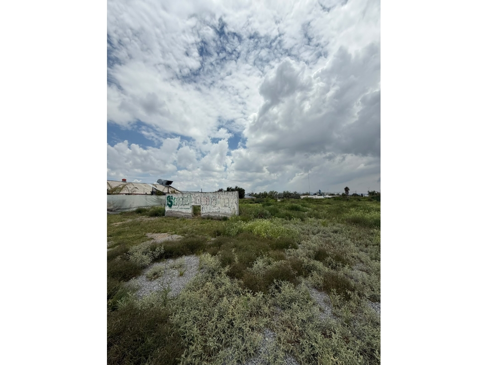 Se VENDE TERRENO sobre blvd Panoramico 2,205 m2!!! - 6