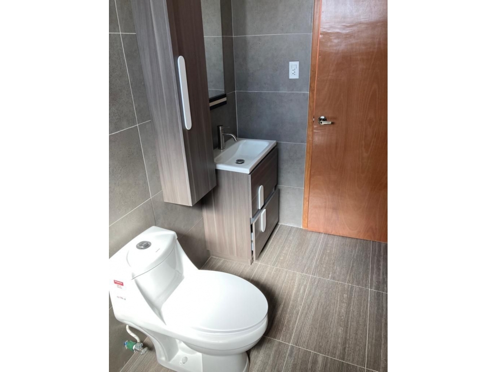 Hermosa casa residencial en Zona Plateada en venta, 225 m2 — foto 6