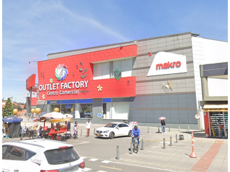 Local Comercial en Edificio Outlet Americas Factory, Bogotá