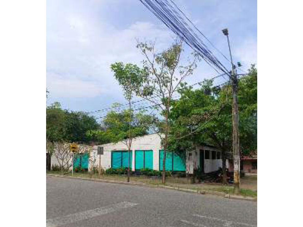 Bodega Comercial - Lote en Apartadó Calle 104 # 108 - 05 - 1