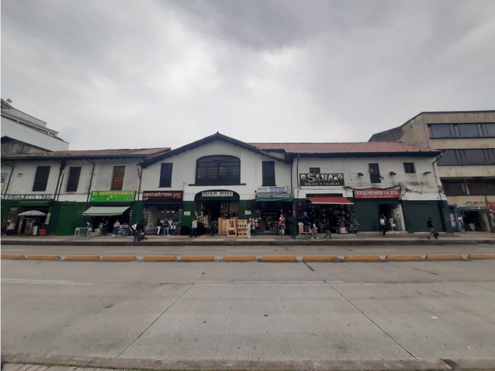 Centro Comercial Pasaje Rivas en San Victorino, Bogotá — foto 3