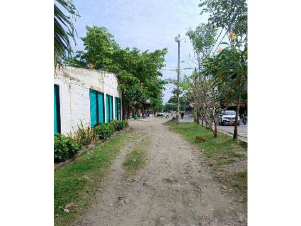 Bodega Comercial - Lote en Apartadó Calle 104 # 108 - 05 - 3