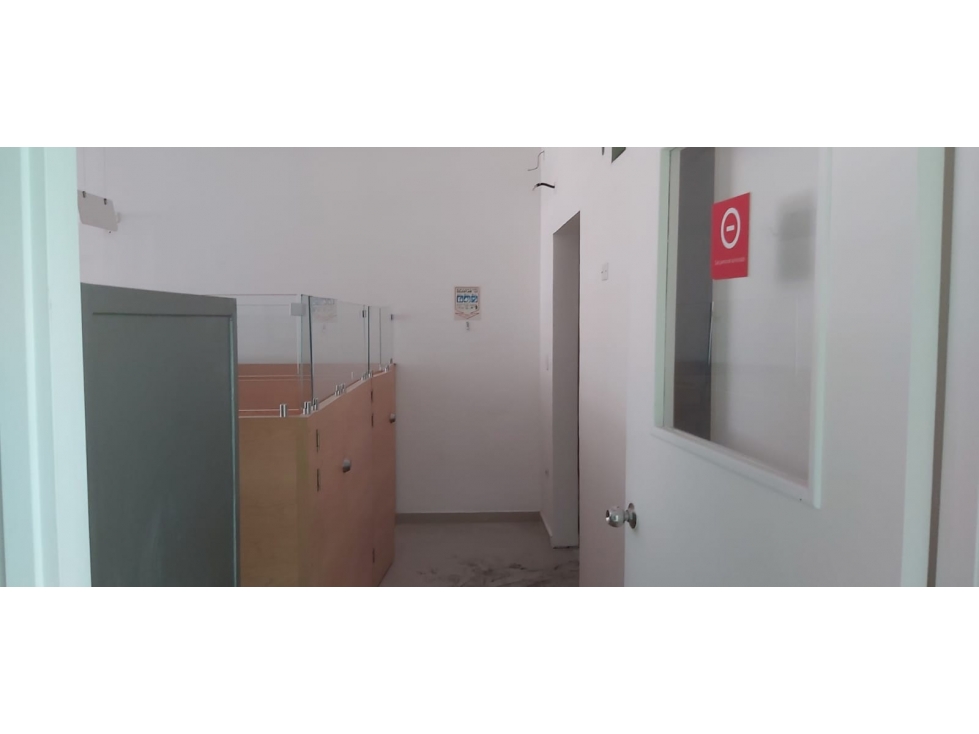 Local 1102 C. C. Platino Plaza - Itagüí - Antioquia. - 4