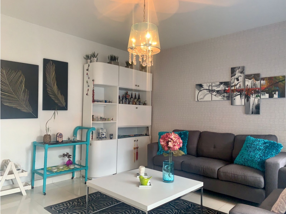 Casa Nro. 110 en Villa de la Loma, El Poblado - Medellin — foto 6