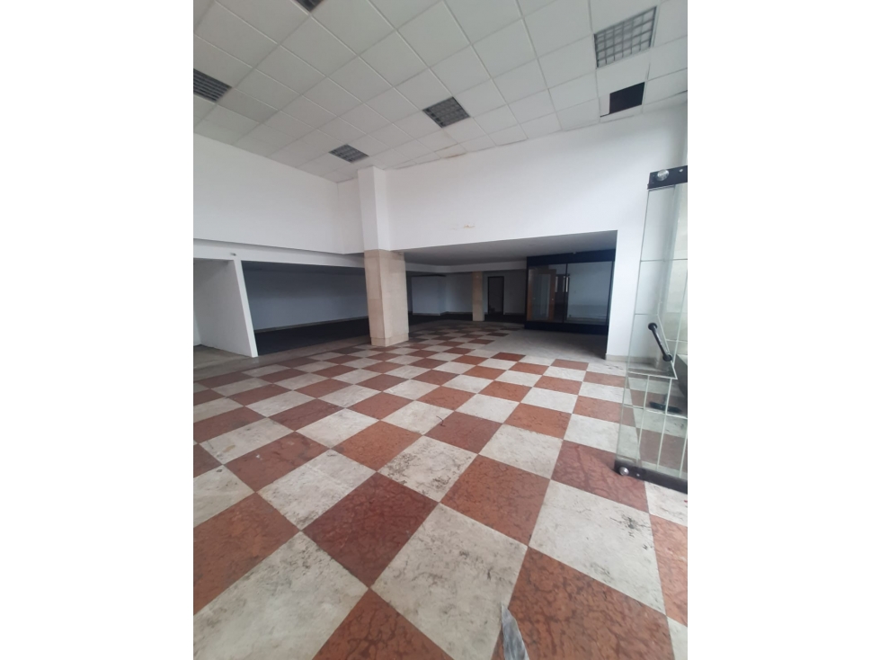 Local Comercial - Av. Cra 30 # 77-36, Santa Sofía - Bogotá — foto 2