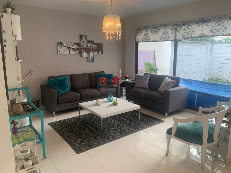 Casa Nro. 110 en Villa de la Loma, El Poblado - Medellin — foto 5