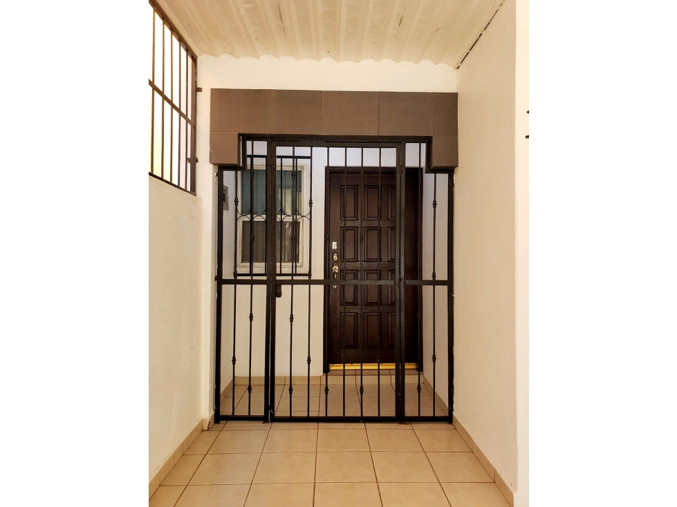 SE RENTA HERMOSA CASA C. YAQUI EN CIUDAD OBREÓN - 2