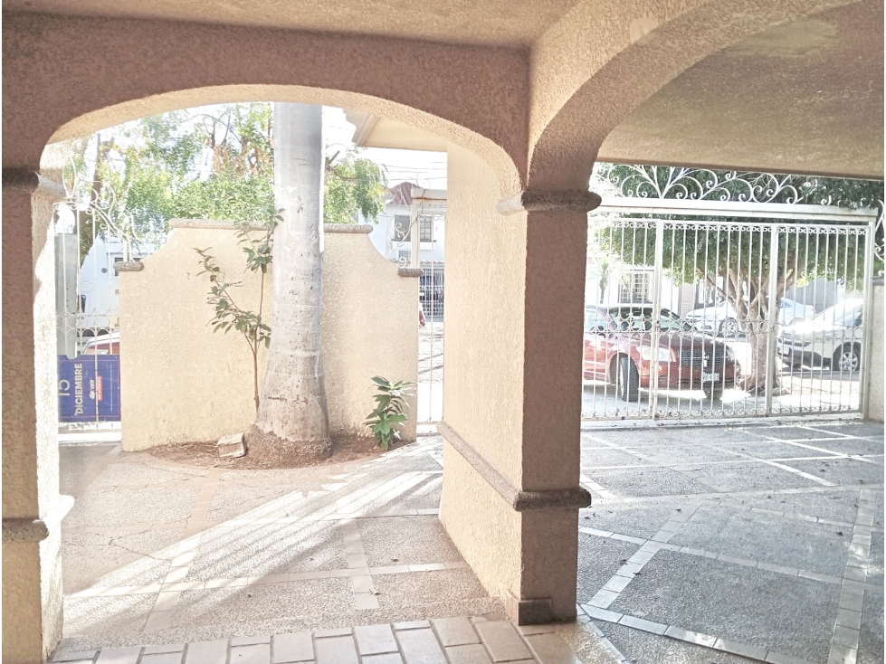 SE VENDE CASA CALLE TLAXCALA NTE EN CD. OBREGON SONORA - 2