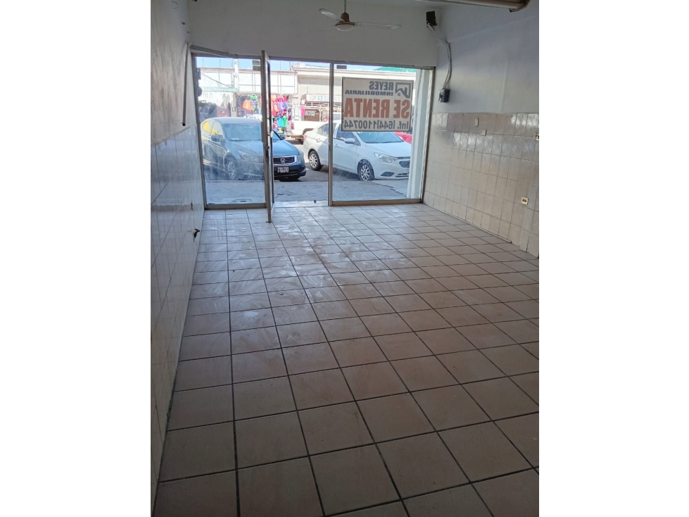 SE RENTA LOCAL ZONA CENTRO C.CHIHUAHUA CD. OBREGON SONORA - 2