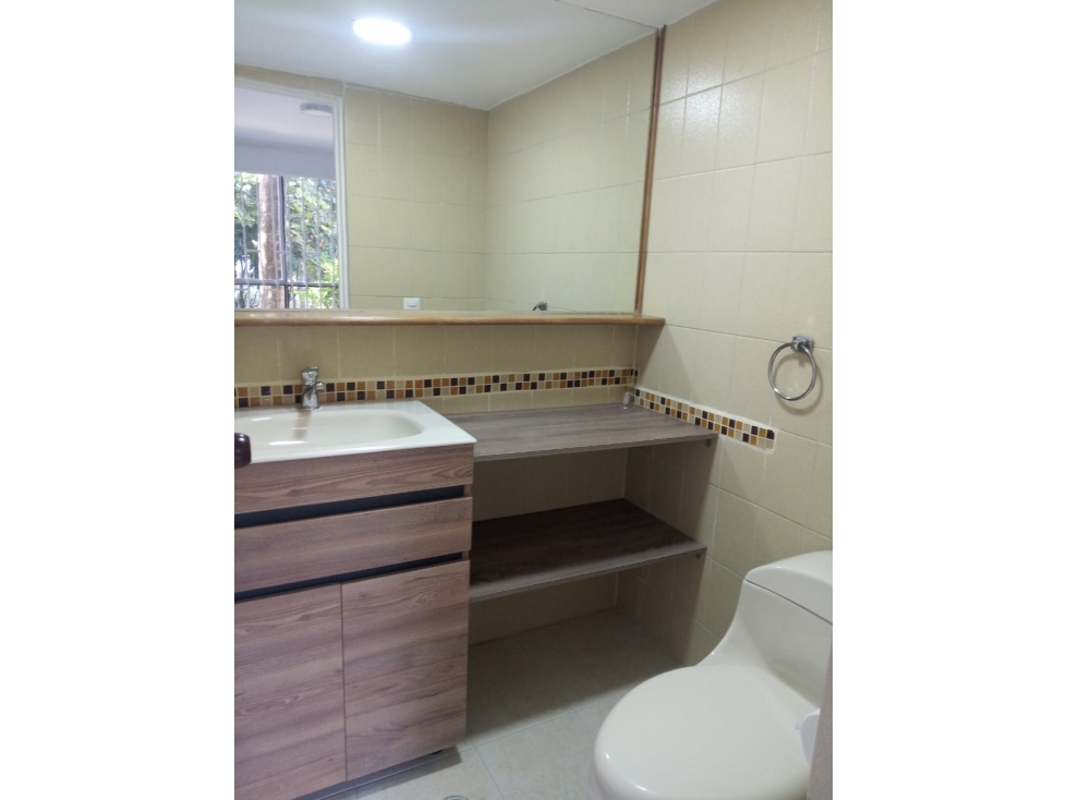 Ofrecemos para la venta Apartamento, sector Inferior con los parra — foto 4
