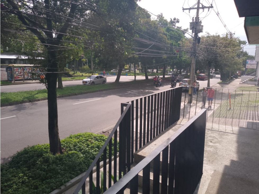 SE RENTA LOCAL COMERCIAL - SECTOR AVENIDA NUTIBARA — foto 2