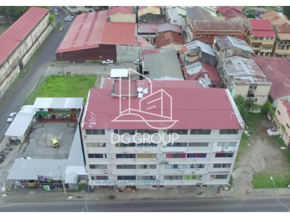 Venta de edificio completo en 4 de julio Santa Ana