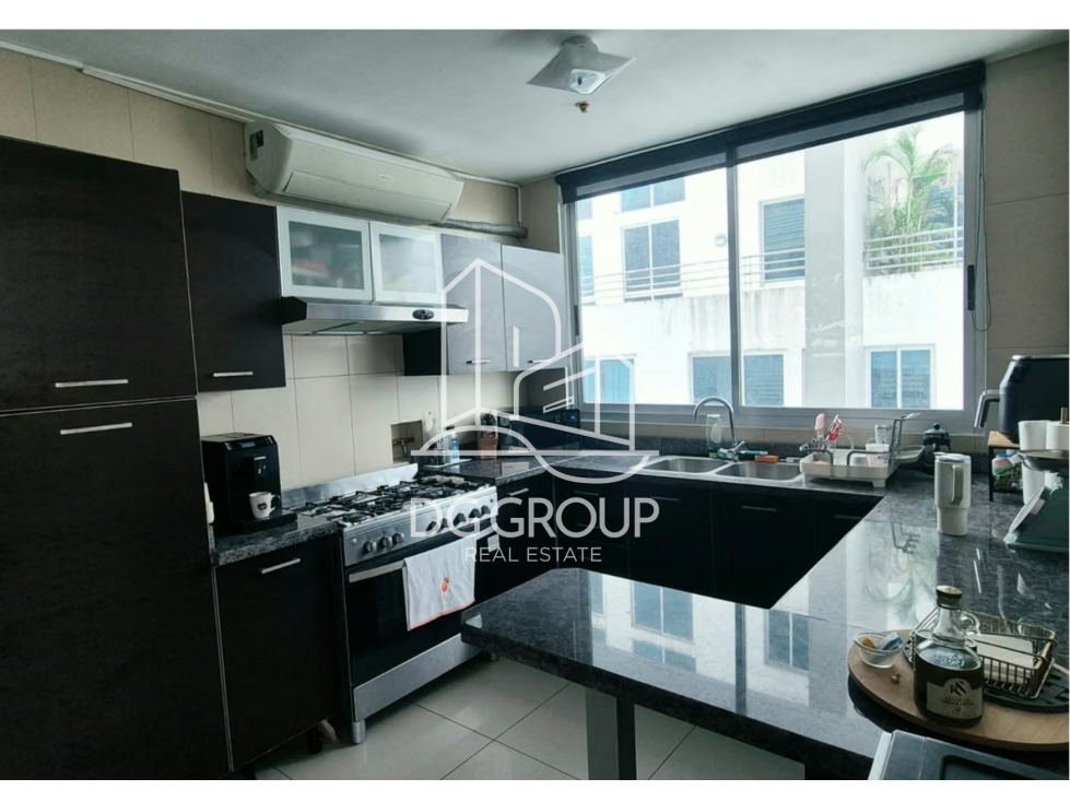 Venta de Apartamento PH Latitude — foto 2