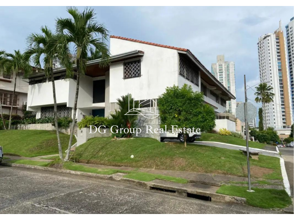 Venta de Casa en Loma alegre Altos del Golf