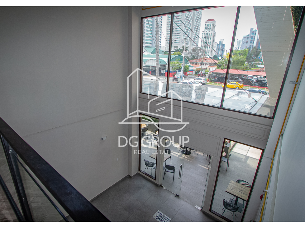 Alquiler de local comercial en San Francisco en Plaza Corner 68 — foto 4
