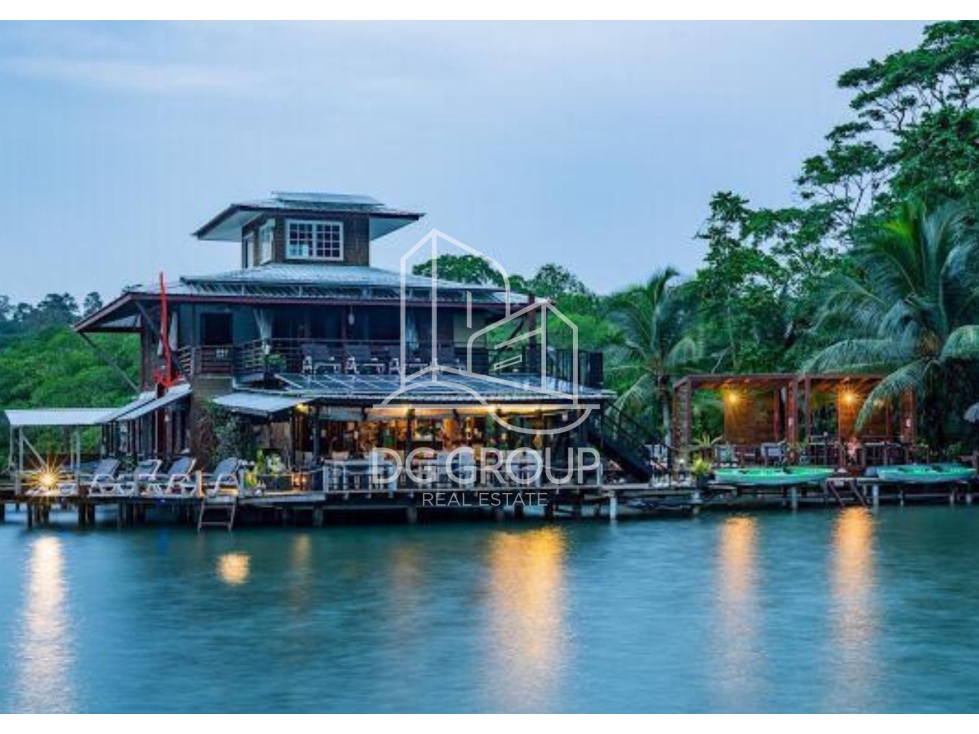 Venta de Hotel sobre el Mar en Isla Bastimentos, Bocas del Toro - 1