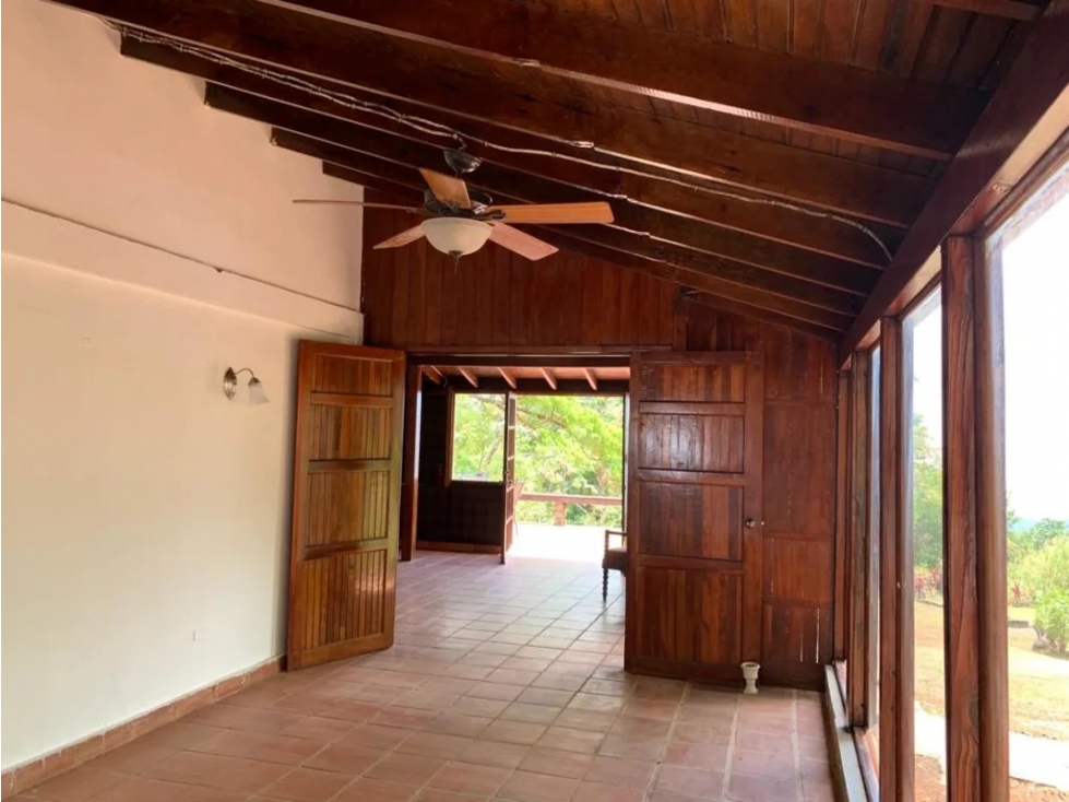 Venta de casa campestre en Altos de Cerro Azul - 4