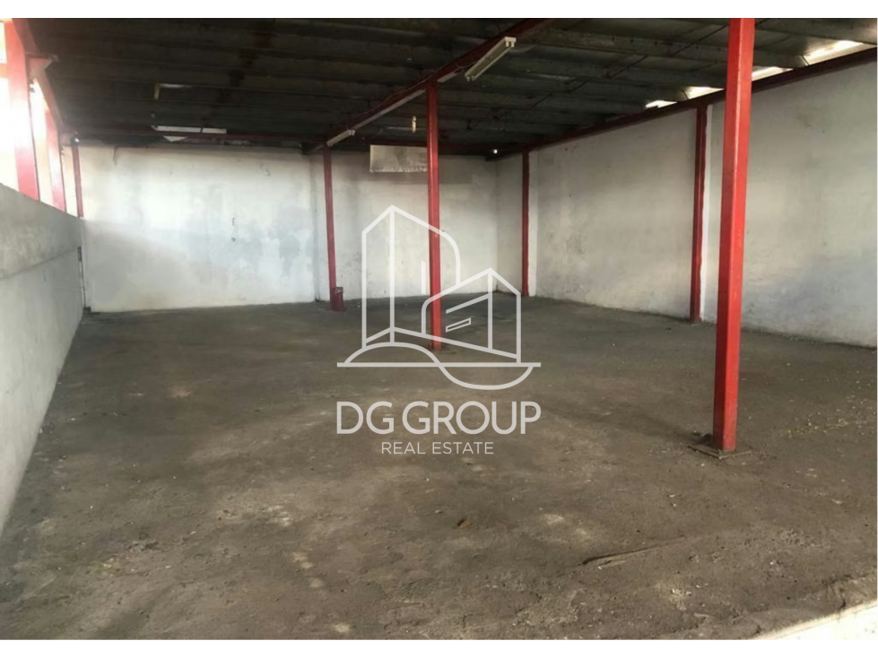 Venta o Alquiler de Local Comercial En Calidonia — foto 3