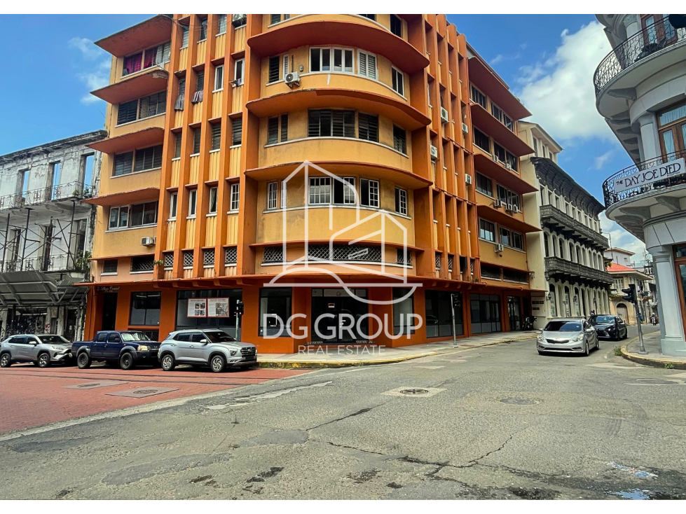 Alquiler de local comercial en Casco Antiguo PH Central - 1