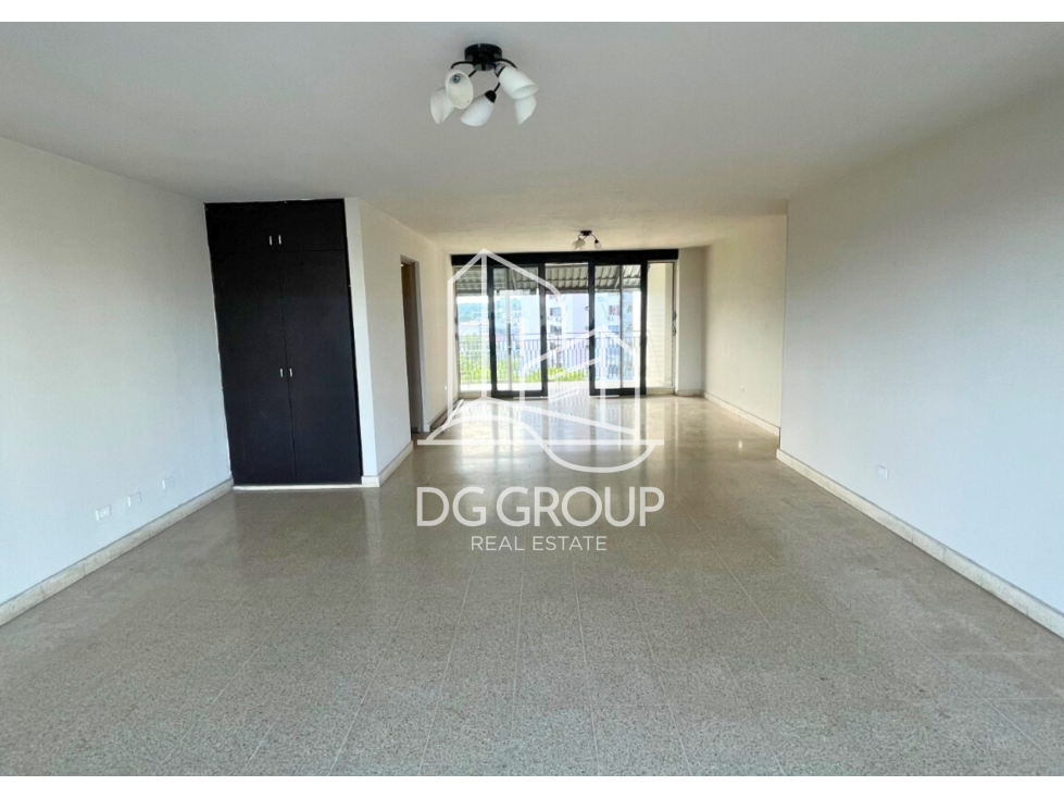 Venta de apartamento en Vía Argentina