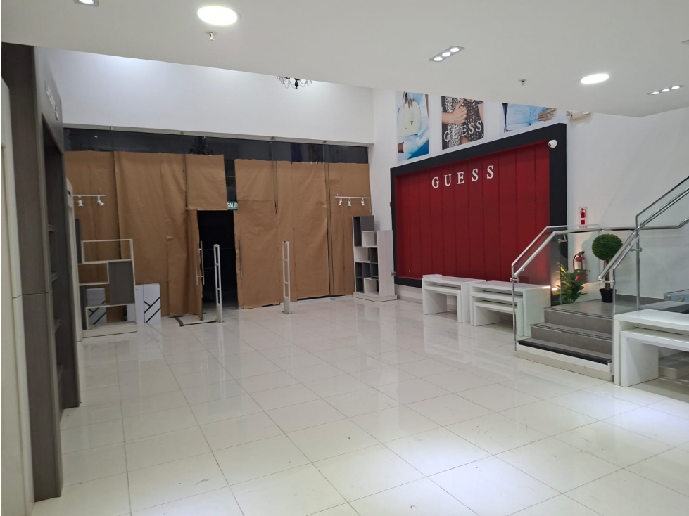 Venta/Alquiler de local comercial en Santiago Mall, Veraguas. MB - 5