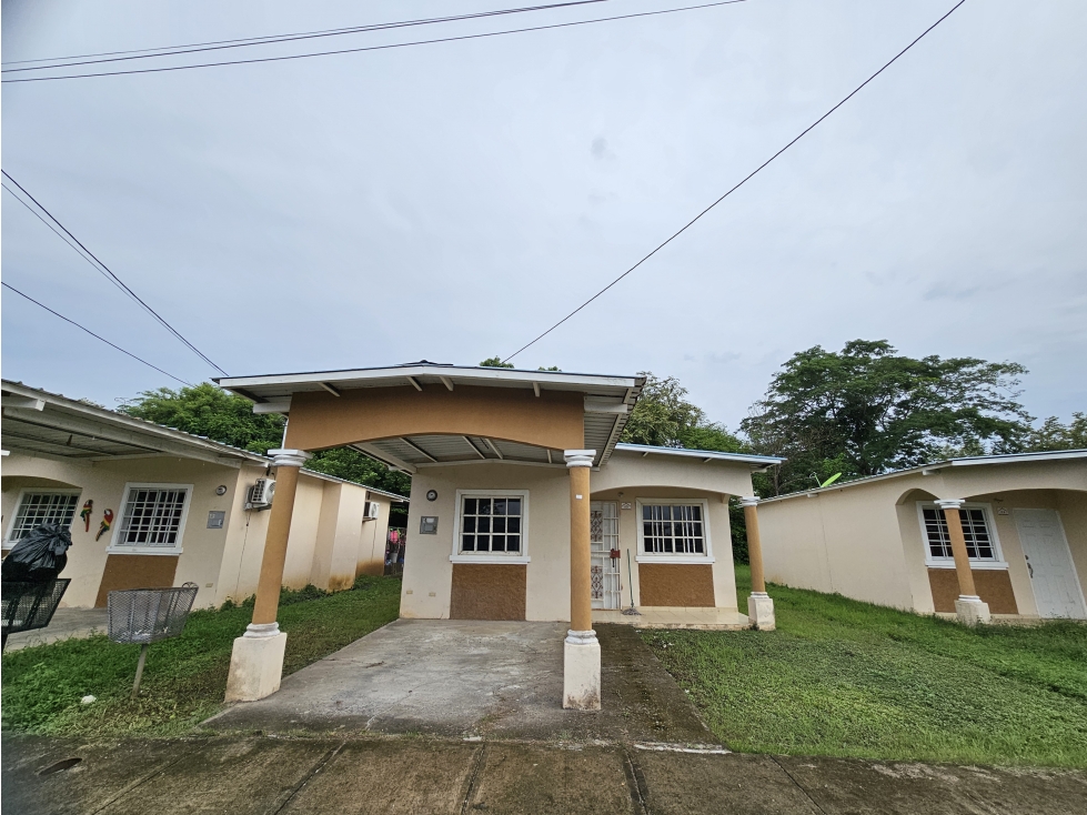 Venta/alquiler de casa en Urb. Quintas de Rufina, Los Santos - 1