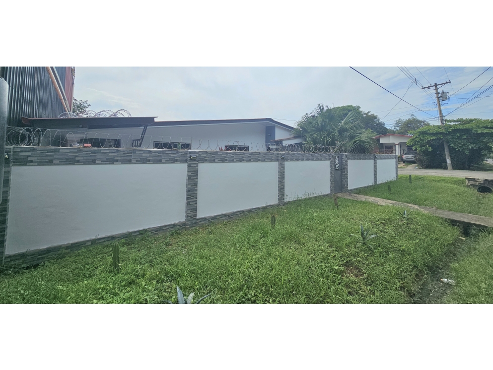 Venta de casa con muro perimetral en Residencial El Mesón, Chitré — foto 2